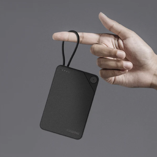 بنك طاقة موماكس 1-باور إكس 10000 مللي أمبير/ساعة مع كابل USB-C مدمج - أسود