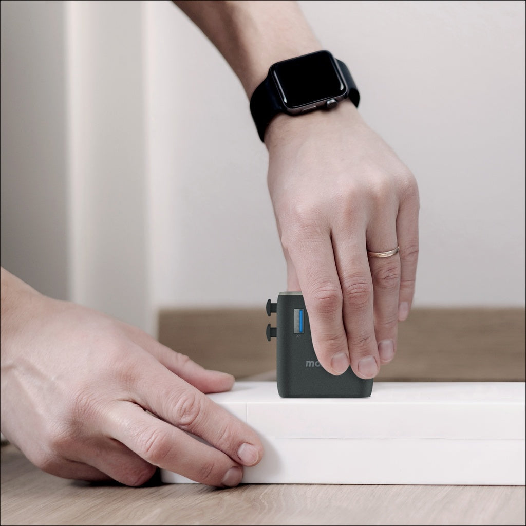 Momax 1-World² 100W 4-Port Mini Universal Travel GaN Charger with Dual AC